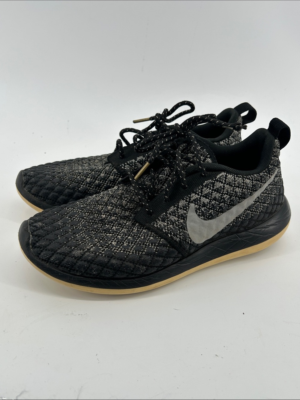Nike Roshe Two Flyknit 365  Wolf Grey Running Shoes Women's US 7
